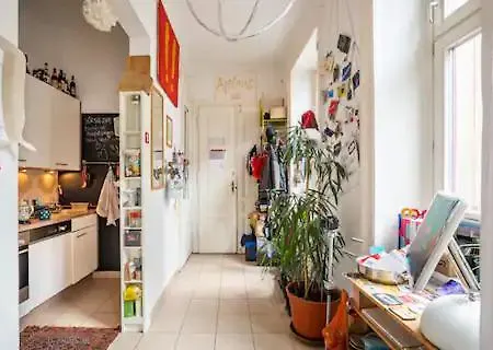 Fro-Media - Room - Backside - Community Space - Wien Exterior foto